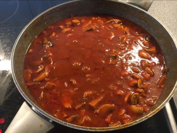 Recept kip in pikante tomatensaus