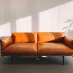 Lees meer over het artikel Bescherm je meubels tegen UV-licht: dit zijn 4 tips om beschadigingen te voorkomen